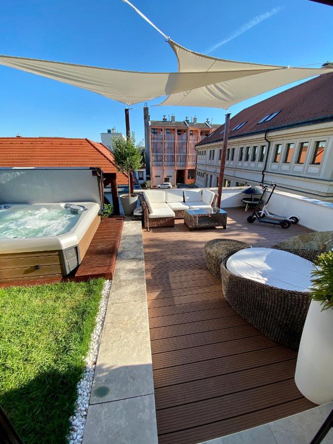 Sky Luxury Suite Кестхей Экстерьер фото