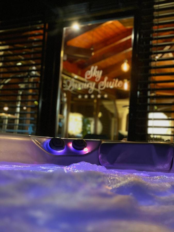 Sky Luxury Suite Кестхей Экстерьер фото