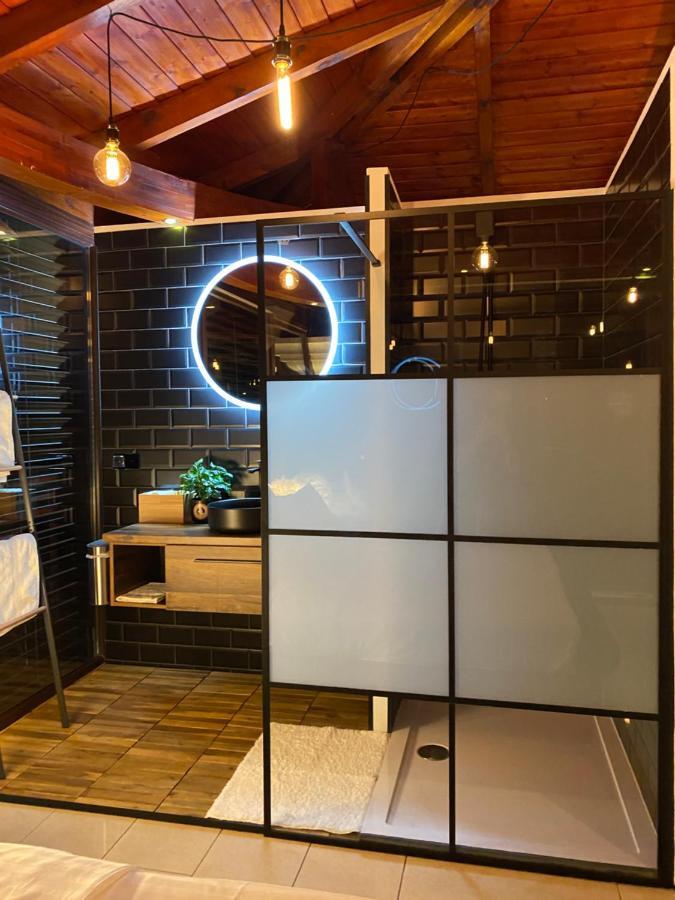 Sky Luxury Suite Кестхей Экстерьер фото